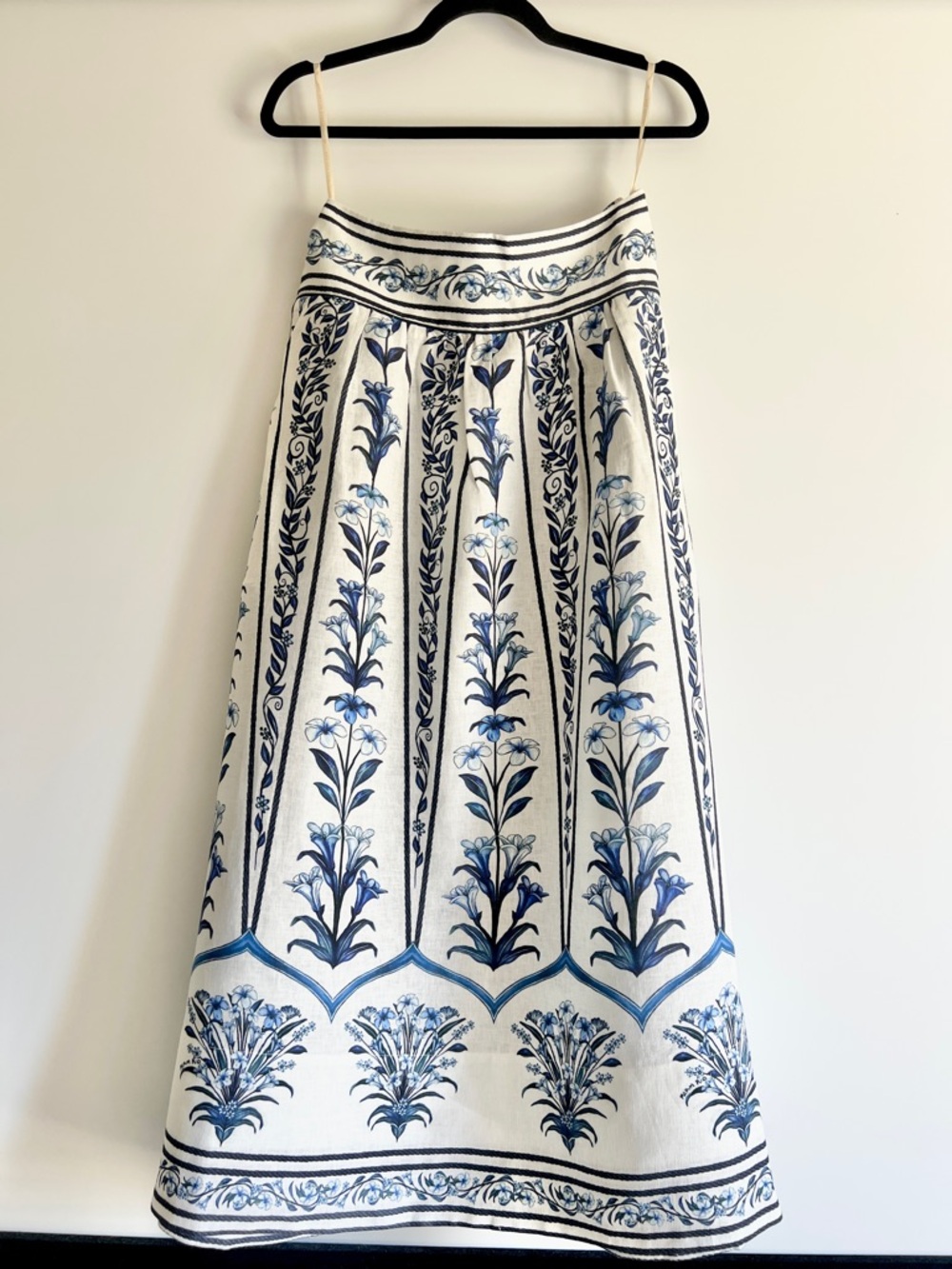 FARM Rio Off-White Flowers Arch Maxi Skirt Size Small NWT - Picture 2 of 11